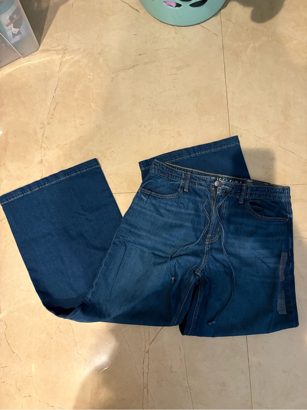 American eagle dark wash jeans